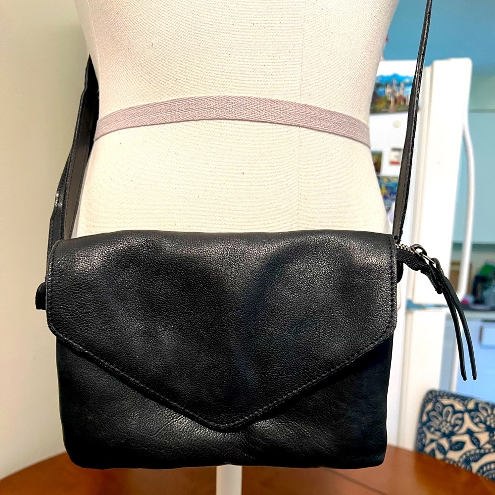 Latico Leather Harbor Crossbody Purse